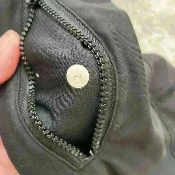 Lululemon leggings - Picture 4 of 6